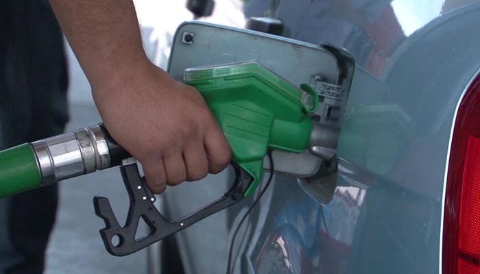 Vozači love zadnje sate da gorivo natoče po starim cijenama, od sutra poskupljenje