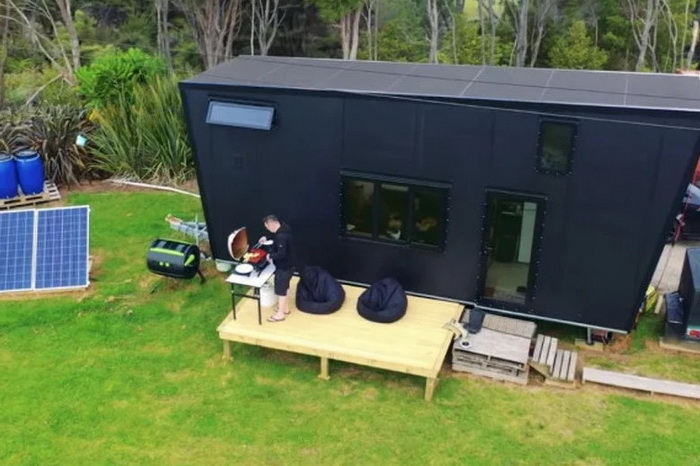 Minijaturnu kuću na Novom Zelandu napajaju solarni paneli