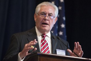 Tillerson: SAD razmišlja o embargu na izvoz venezuelske nafte
