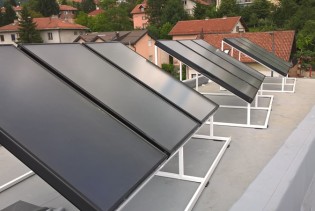 Zagrijavanje vode solarnim kolektorima smanjuje račune za struju do 50 posto