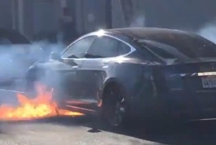 Teslin model S se iznenada zapalio u Los Angelesu