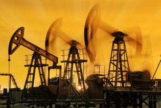Padaju cijene nafte uprkos američkim sankcijama Iranu