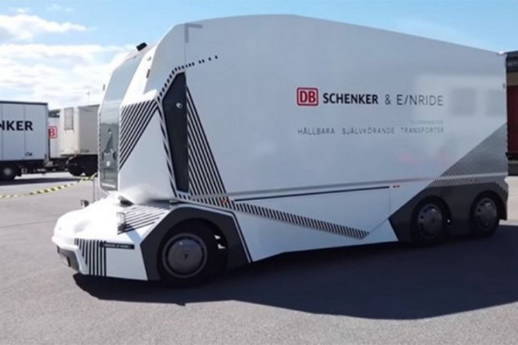 Prvi put u svijetu električni kamion bez vozača isporučio robu