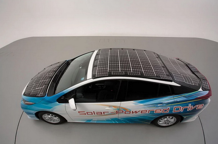 Toyota testira poboljšani solarni krov za automobile, omogućeno punjenje tokom vožnje