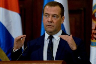 Medvedev: Ako EU ograniči cijenu ruskog gasa, neće ga biti
