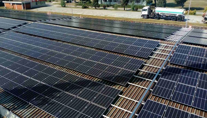 Postavljeni prvi paneli solarne elektrane Rafinerije nafte Brod