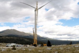Završena montaža prvog vjetroagregata VE Podveležje
