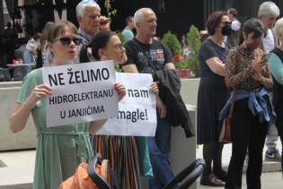 Ekološki aktivisti u Zenici protestovali protiv gradnje HE 'Janjići'