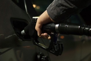 U Srbiji počela primjena ograničenih cijena dizela i benzina