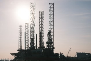Cijene nafte pale uprkos krizi u Crvenom moru