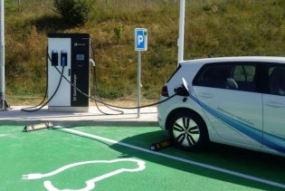 Hrvatska sa po 9000 eura sufinansira nabavku energetski učinkovitih automobila