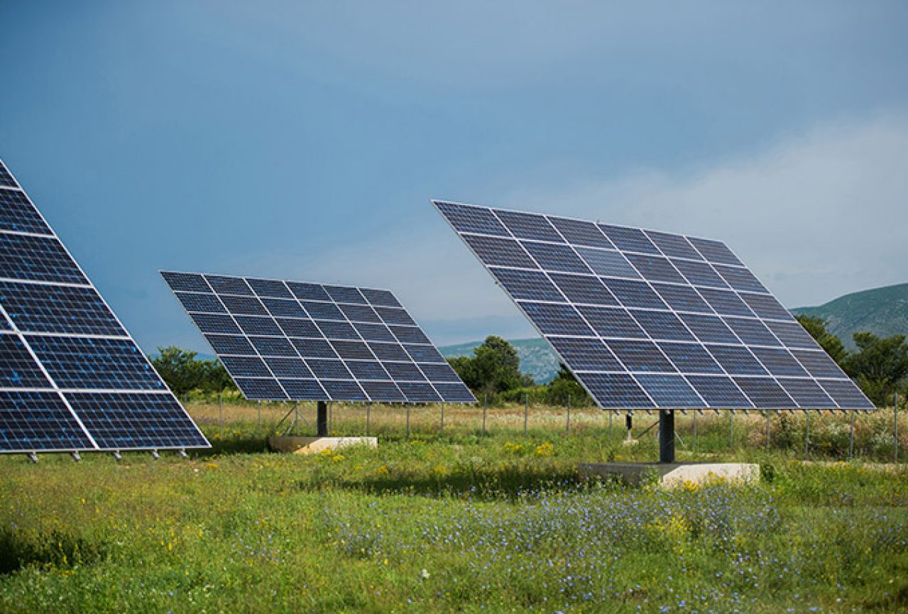 Austrijska Renalfa preuzima veliki solarni projekt u Rumuniji ...