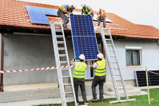 Kako su građani Crne Gore zaradili na ugradnji solarnih panela na kuće