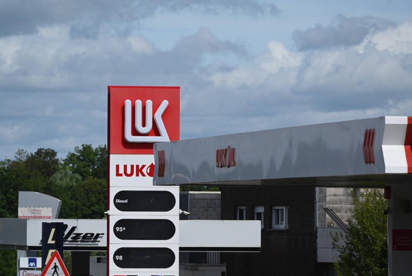 Lukoilu produžen rok za razgovore o prodaji međunarodne imovine