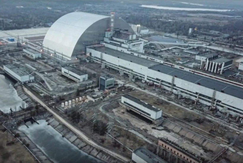 Agencija za atomsku energiju: Zaštitna struktura nuklearke Černobil teško oštećena