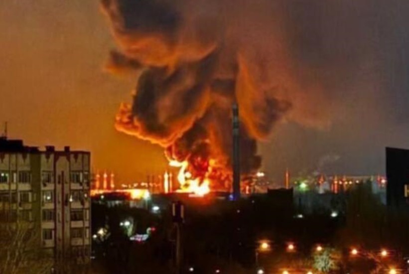 Ruska skladišta nafte u plamenu: Ukrajinski dronovi nanijeli milijarde štete