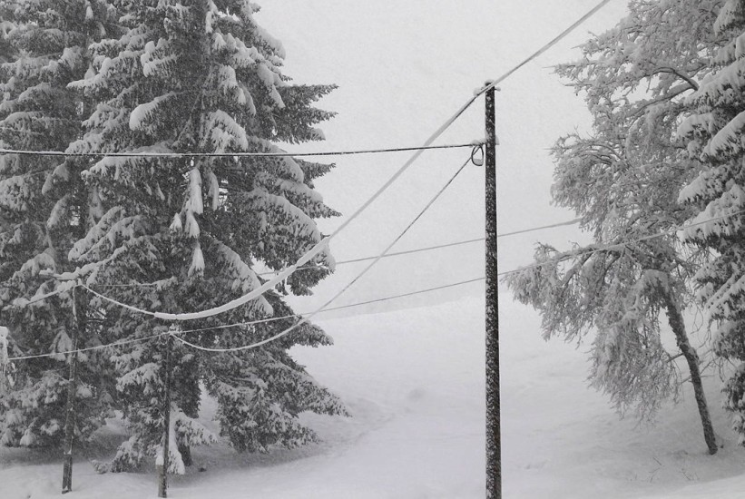 Vanredna situacija u 11 općina, oko 6.000 domaćinstava bez električne energije
