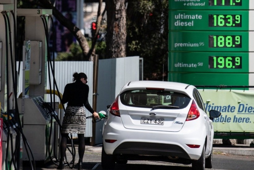 Australija privremeno smanjuje porez na gorivo zbog rasta troškova