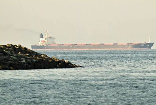 Cijena nafte pala na nivo prije rata, saobraćaj kroz Hormuški moreuz se normalizira